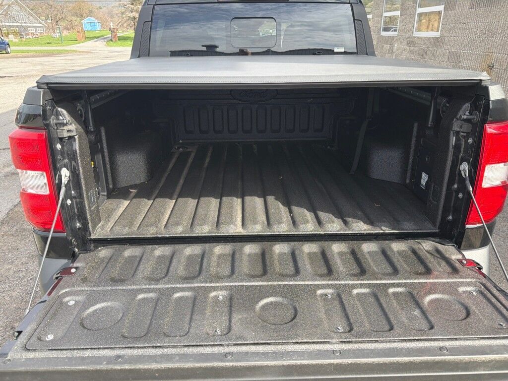 2024 Ford Maverick LARIAT Cooperstown NY