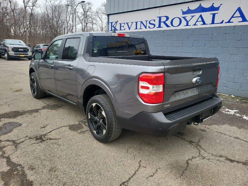 2024 Ford Maverick LARIAT Owego NY