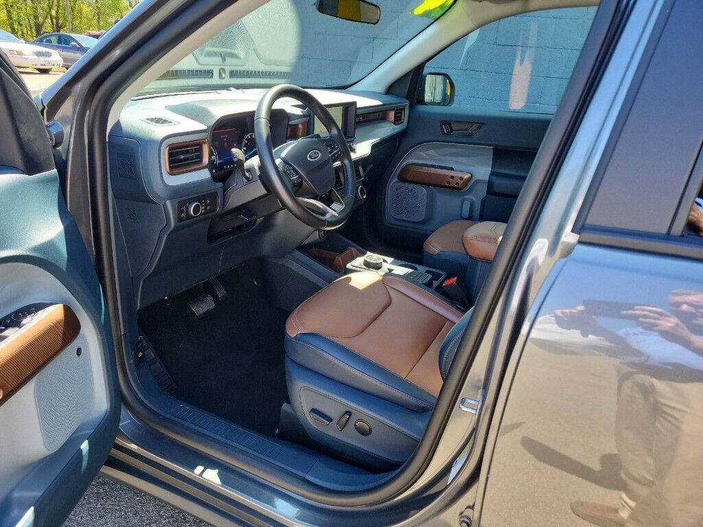 2024 Ford Maverick LARIAT Owego NY