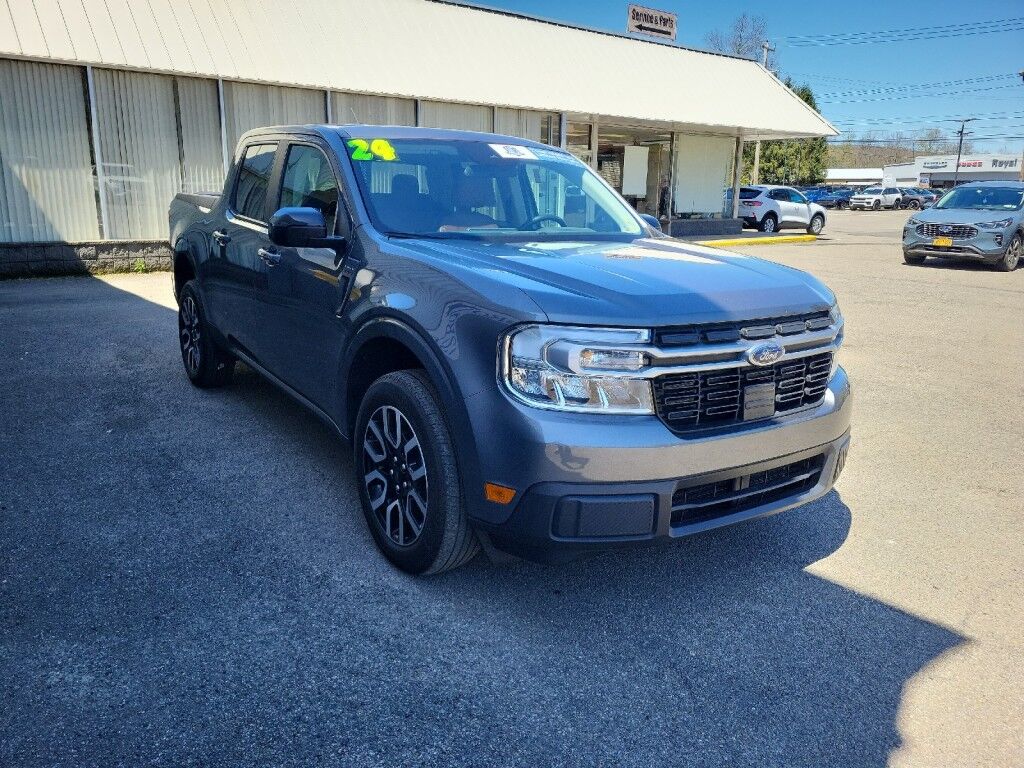 2024 Ford Maverick LARIAT Owego NY
