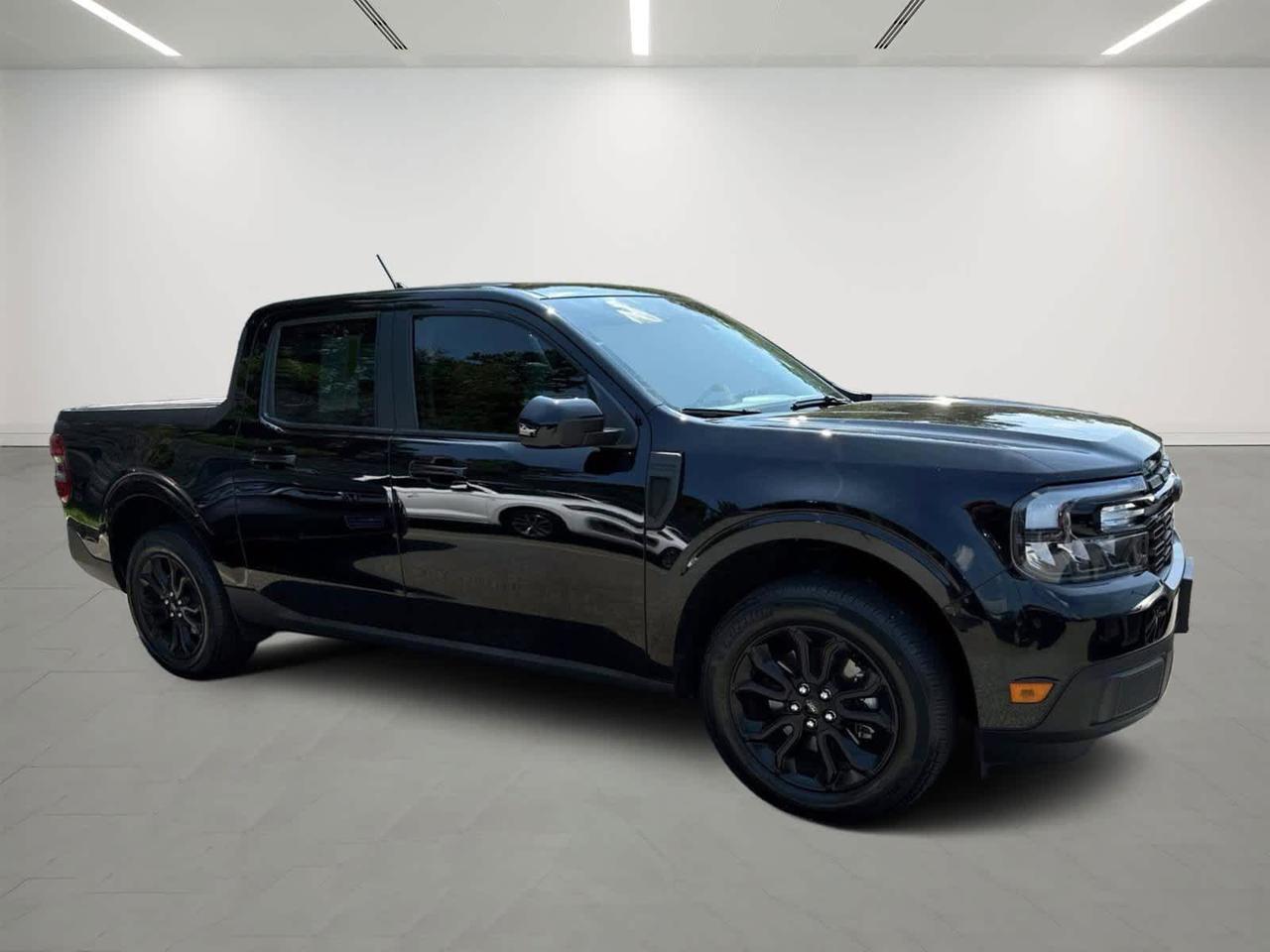 2024 Ford Maverick LARIAT Plymouth MA