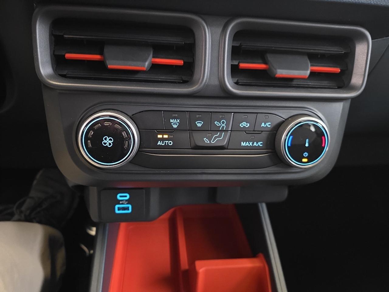 2024 Ford Maverick XLT Sand Lake NY