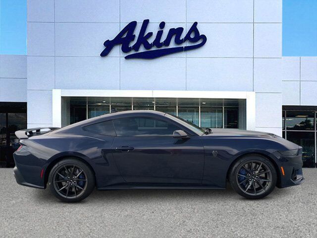 2024 Ford Mustang Dark Horse