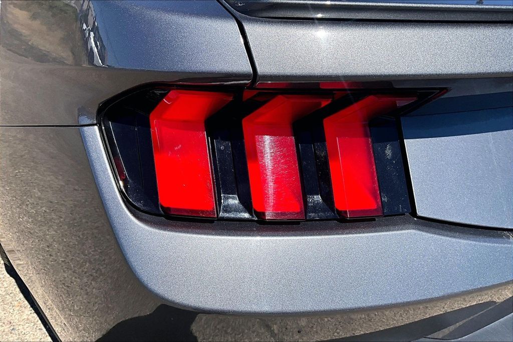 2024 Ford Mustang EcoBoost Premium OR