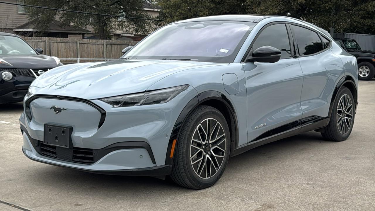 2024 Ford Mustang Mach-E Premium  Selma TX