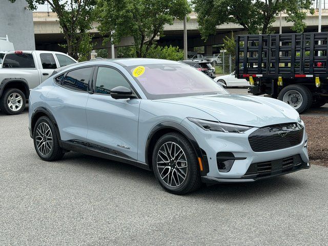 2024 Ford Mustang Mach-E