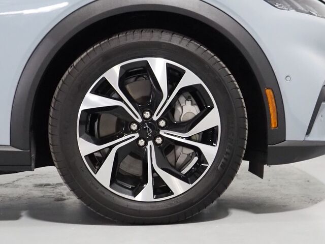 2024 Ford Mustang Mach-E Select *COMFORT PKG, NAVIGATION, DIGITAL COCKPIT, SAFETY ALERTS, ADAPTIVE CRUISE, 360 CAMERAS, HEATED SEATS/STEERING, 19 INCH ALLOYS, WIRELESS CHARGING, ANDROID & APPLE Round Rock TX