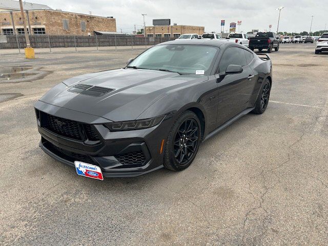 2024 Ford Mustang Premium