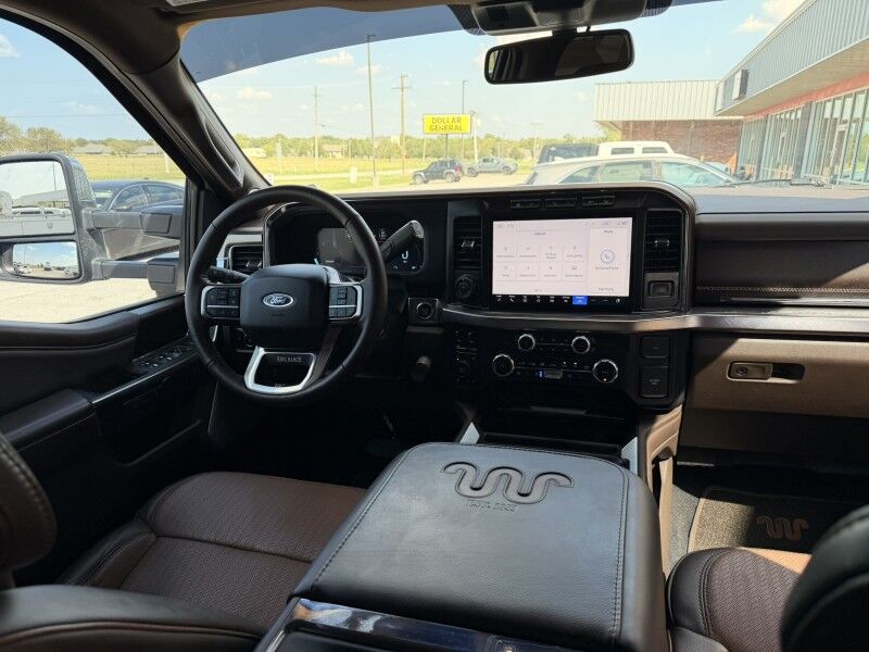 2024 Ford Super Crew F-350 SRW FX4 4x4 Diesel King Ranch Collinsville OK