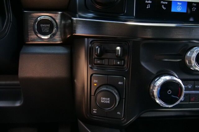 2024 Ford Super Duty F-250 LARIAT 4X4 / BLACK WIDOW / 7.3L V8! High Point NC