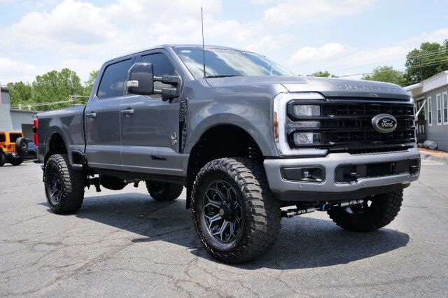 2024 Ford Super Duty F-250 LARIAT 4X4 / BLACK WIDOW / 7.3L V8! High Point NC
