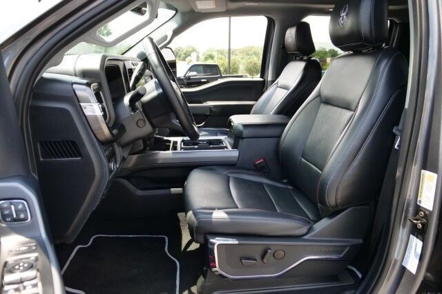 2024 Ford Super Duty F-250 LARIAT 4X4 / BLACK WIDOW / 7.3L V8! High Point NC