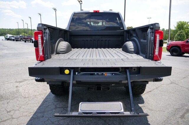 2024 Ford Super Duty F-250 LARIAT 4X4 / BLACK WIDOW / 7.3L V8! High Point NC