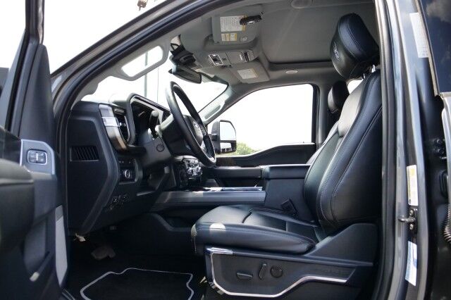 2024 Ford Super Duty F-250 LARIAT 4X4 / BLACK WIDOW / 7.3L V8! High Point NC