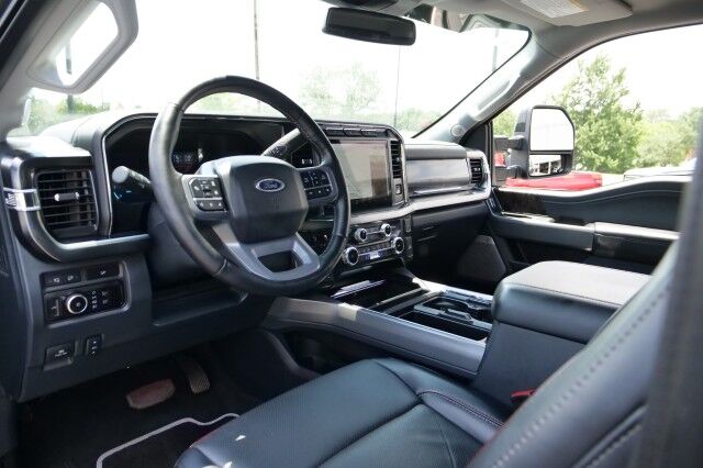 2024 Ford Super Duty F-250 LARIAT 4X4 / BLACK WIDOW / 7.3L V8! High Point NC