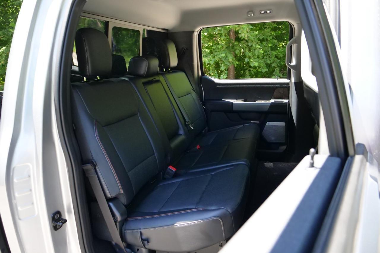 2024 Ford Super Duty F-250 LARIAT 4X4 / V8 Diesel / Trailer Tow Package! Lincolnton NC