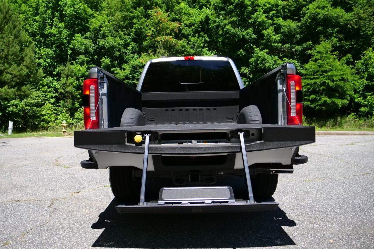 2024 Ford Super Duty F-250 LARIAT 4X4 / V8 Diesel / Trailer Tow Package! Lincolnton NC
