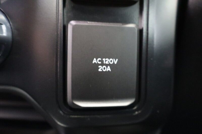 2024 Ford Super Duty F-250 Platinum 6.7L High Output Diesel GPS Sunroof 37in Tires Arlington TX