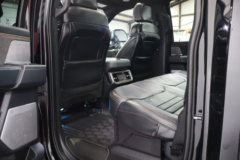 2024 Ford Super Duty F-250 Platinum 6.7L High Output Diesel GPS Sunroof 37in Tires Arlington TX
