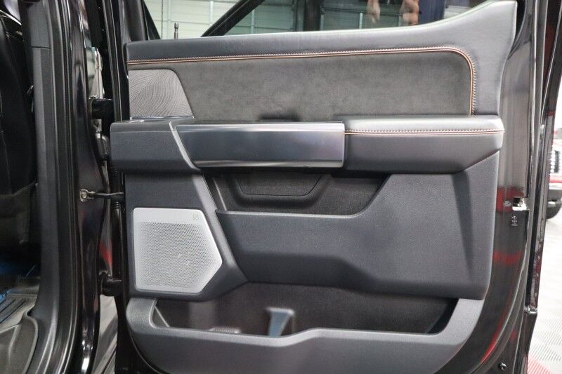 2024 Ford Super Duty F-250 Platinum 6.7L High Output Diesel GPS Sunroof 37in Tires Arlington TX