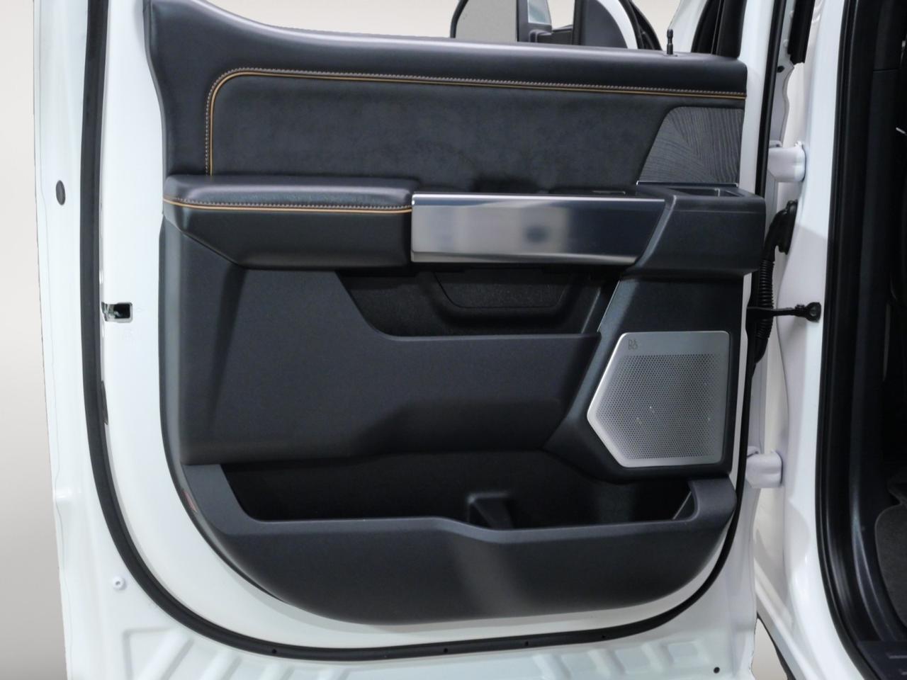 2024 Ford Super Duty F-250 Platinum FX4 High Output 6.7L Power Stroke 4x4 Mansfield TX