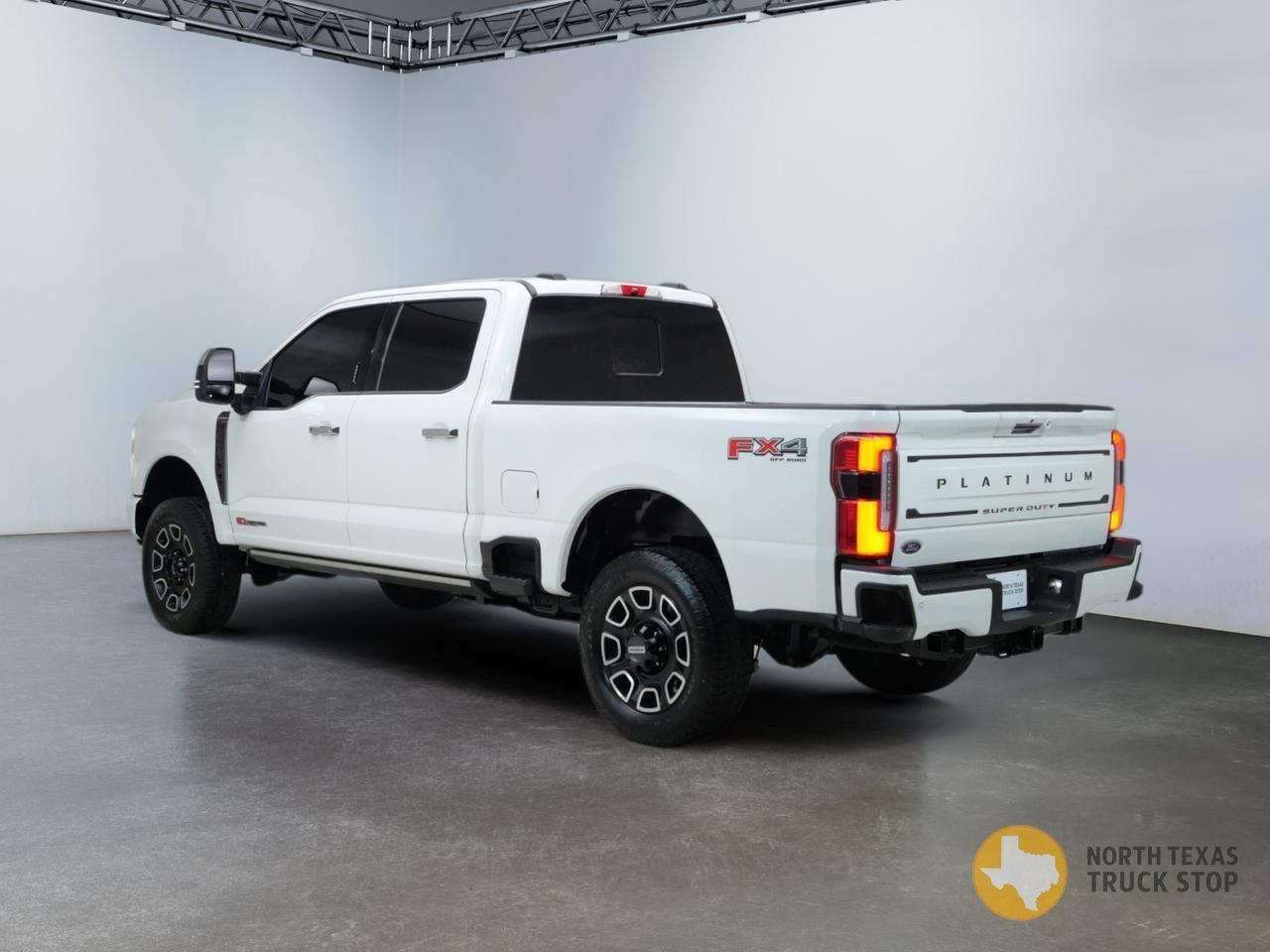 2024 Ford Super Duty F-250 Platinum FX4 High Output 6.7L Power Stroke 4x4 Mansfield TX