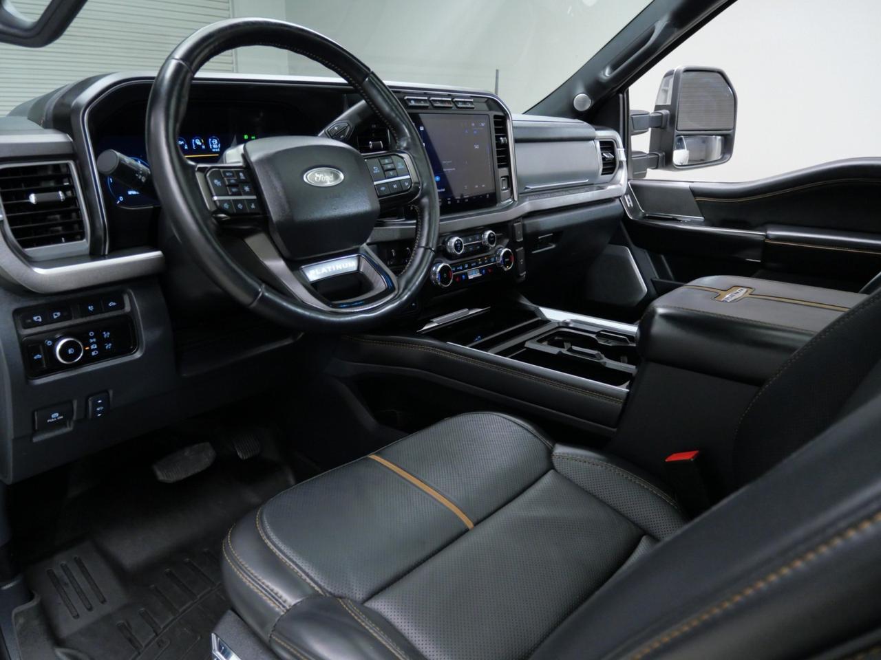 2024 Ford Super Duty F-250 Platinum FX4 High Output 6.7L Power Stroke 4x4 Mansfield TX