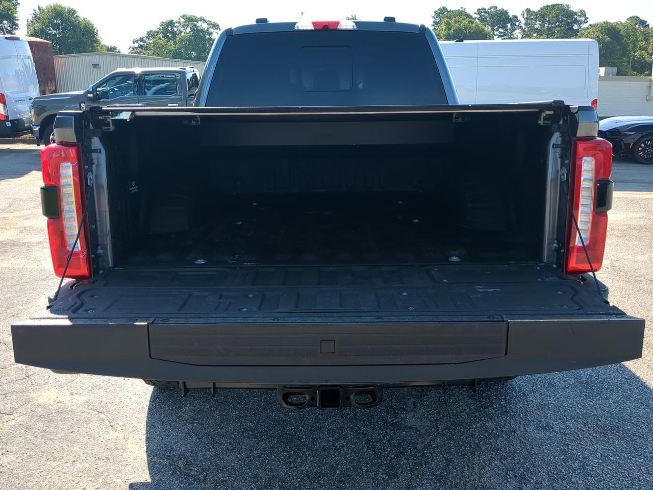 2024 Ford Super Duty F-250 SRW LARIAT Appleton WI