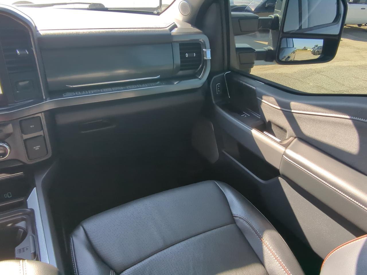 2024 Ford Super Duty F-250 SRW LARIAT Appleton WI