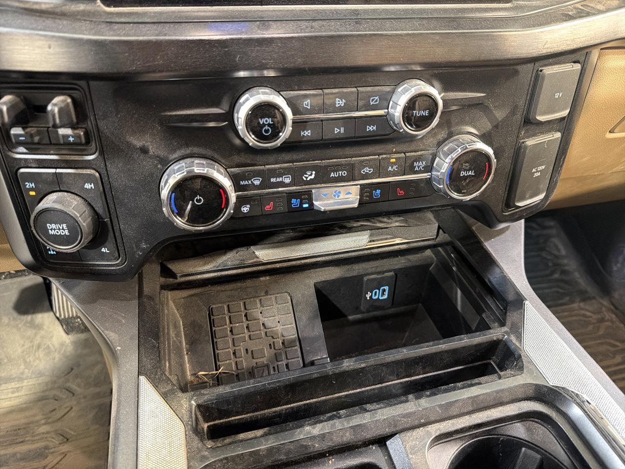 2024 Ford Super Duty F-250 SRW LARIAT San Antonio TX