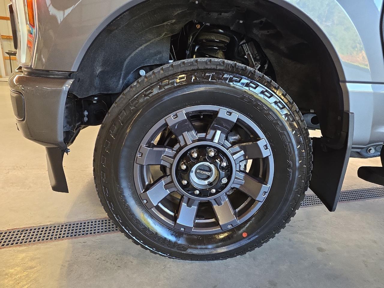 2024 Ford Super Duty F-250 SRW LARIAT Sand Lake NY
