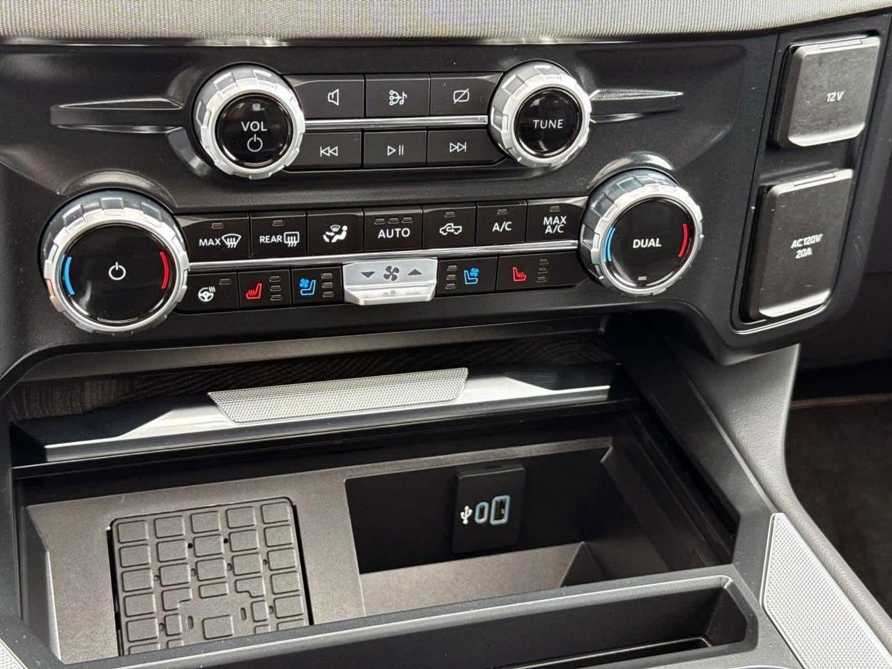 2024 Ford Super Duty F-250 SRW Platinum Plymouth MA