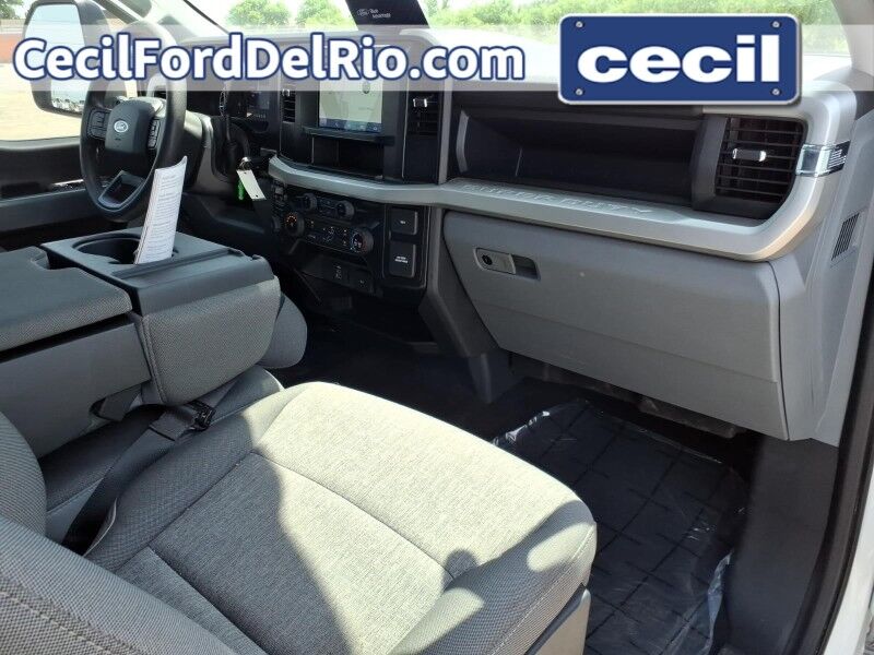 2024 Ford Super Duty F-250 SRW XL Del Rio TX