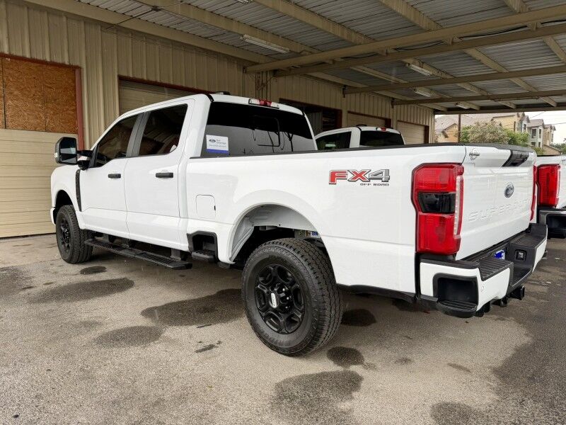 2024 Ford Super Duty F-250 SRW XL Del Rio TX