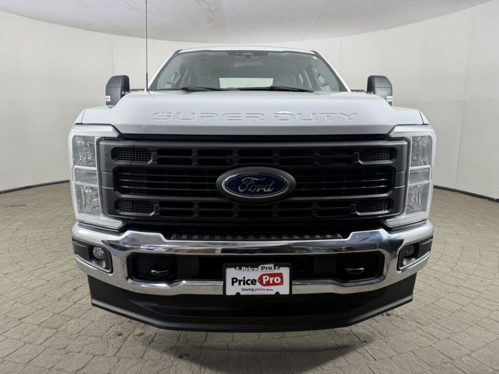 2024 Ford Super Duty F-250 SRW XL 4WD Crew Cab 8' Box