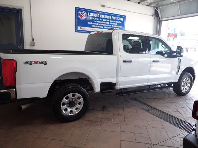 2024 Ford Super Duty F-250 SRW XLT CREW CAB 4WD Listowel ON