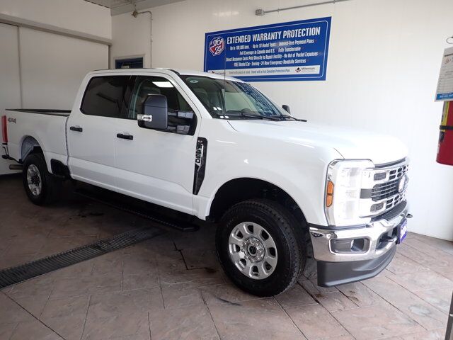 2024 Ford Super Duty F-250 SRW XLT CREW CAB 4WD Listowel ON