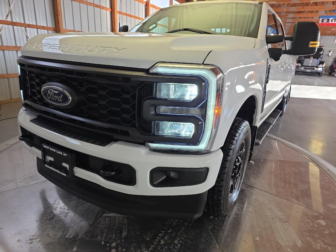 2024 Ford Super Duty F-250 SRW XLT Sand Lake NY