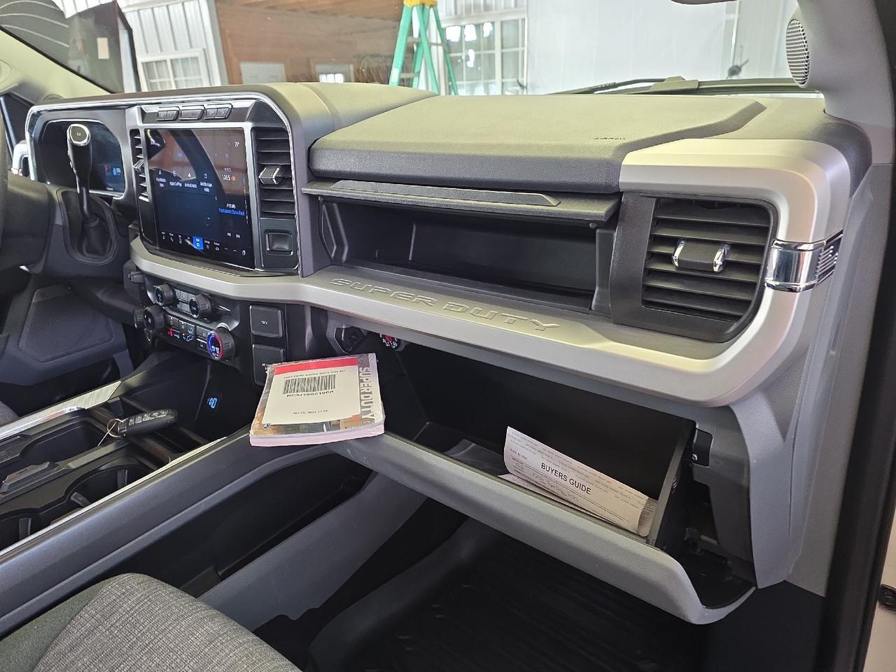 2024 Ford Super Duty F-250 SRW XLT Sand Lake NY