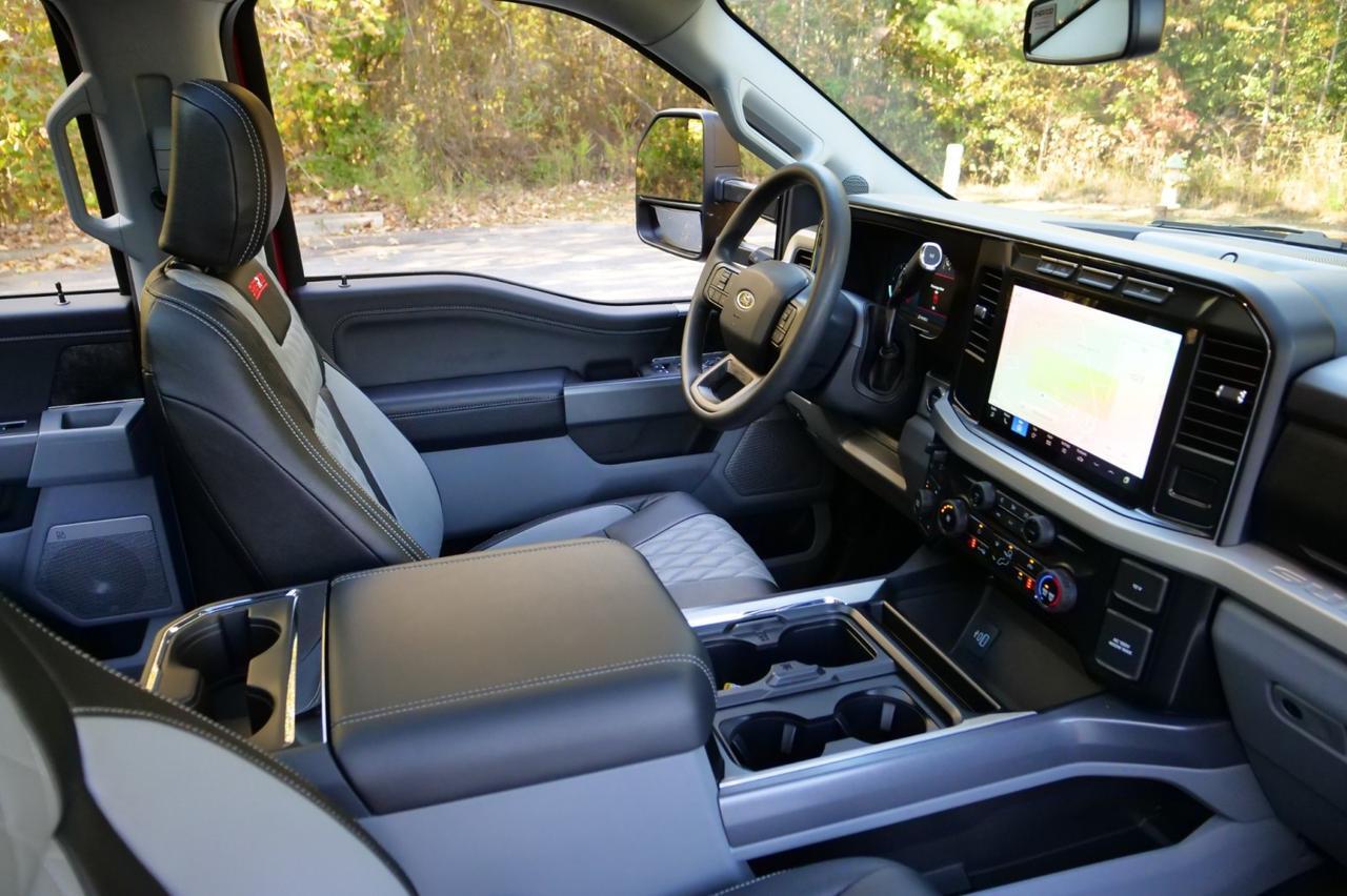 2024 Ford Super Duty F-250 XLT 4X4 / Sherrod LZ-1 Edition / HO Turbo Diesel! Lincolnton NC