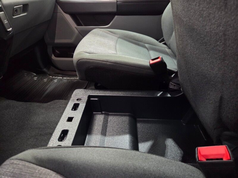 2024 Ford Super Duty F-250 XLT Crew Cab 6.7L Diesel FX4 4WD 1 Owner FREE WARRANTY Arlington TX