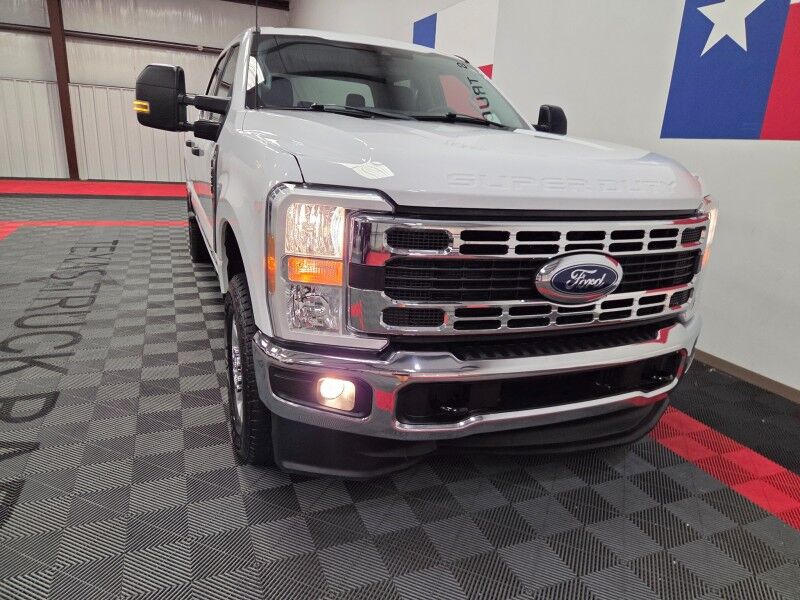 2024 Ford Super Duty F-250 XLT Crew Cab 6.7L Diesel FX4 4WD 1 Owner FREE WARRANTY Arlington TX