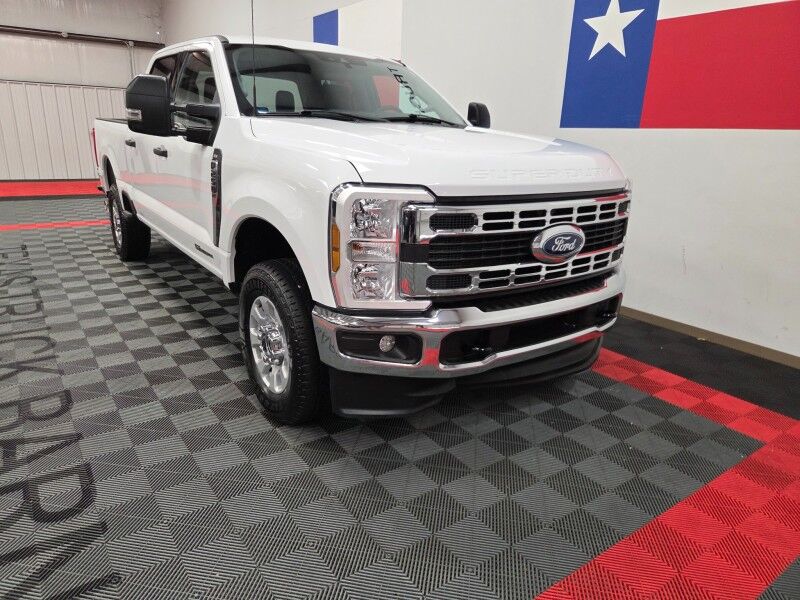 2024 Ford Super Duty F-250 XLT Crew Cab 6.7L Diesel FX4 4WD 1 Owner FREE WARRANTY Arlington TX