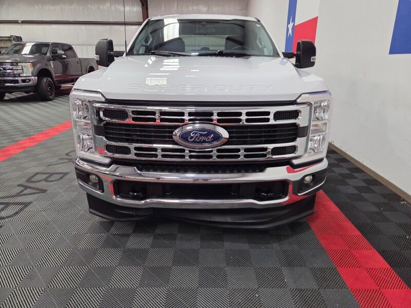 2024 Ford Super Duty F-250 XLT Crew Cab 6.7L Diesel FX4 4WD 1 Owner FREE WARRANTY Arlington TX