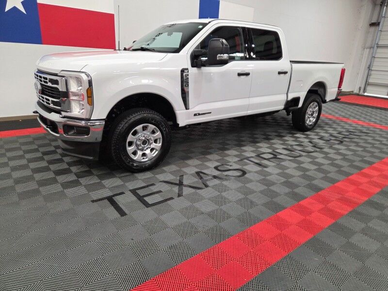 2024 Ford Super Duty F-250 XLT Crew Cab 6.7L Diesel FX4 4WD 1 Owner FREE WARRANTY