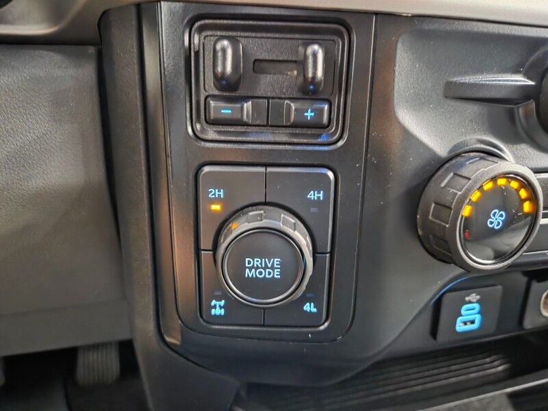 2024 Ford Super Duty F-250 XLT Crew Cab 6.7L Diesel FX4 4WD 1 Owner FREE WARRANTY Arlington TX