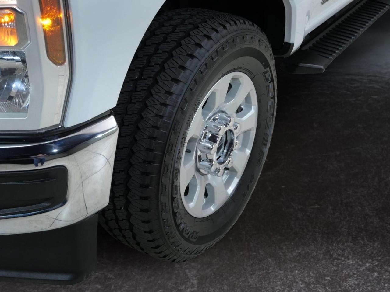 2024 Ford Super Duty F-250 XLT FX4 6.7L Power Stroke 4x4 Center Console Bucket Seats Mansfield TX