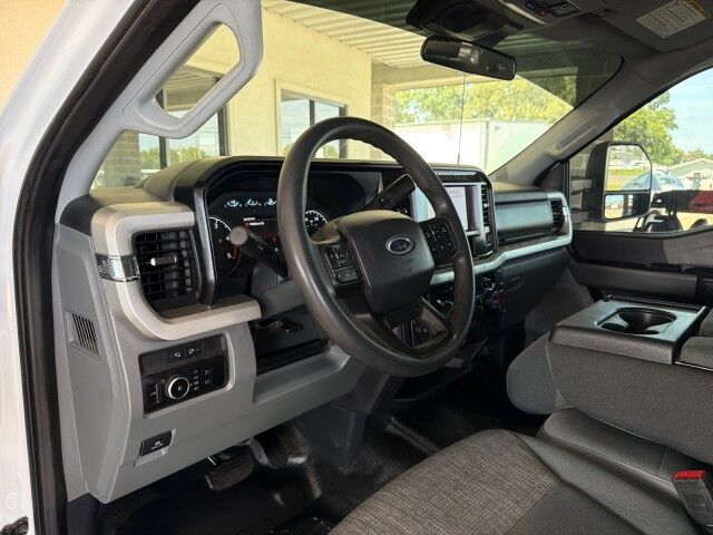 2024 Ford Super Duty F-350 Crew Cab 4WD XLT w/Flat Bed Lafayette LA