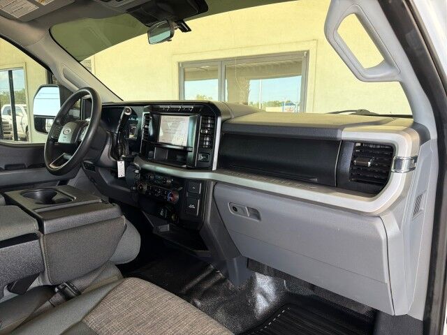 2024 Ford Super Duty F-350 Crew Cab 4WD XLT w/Flat Bed Lafayette LA