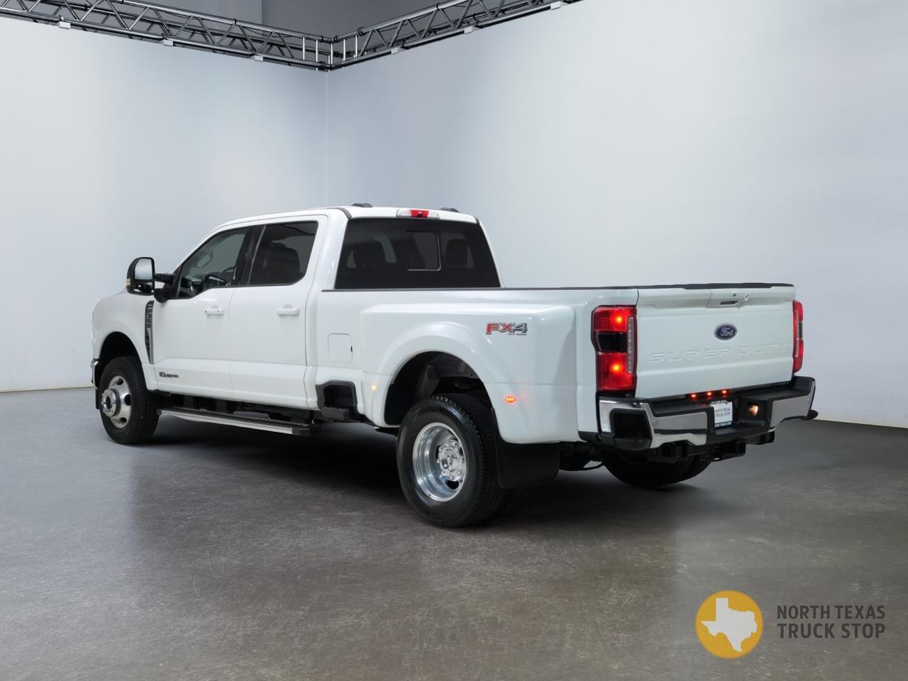 2024 Ford Super Duty F-350 DRW Lariat FX4 6.7L Power Stroke 4x4 Mansfield TX